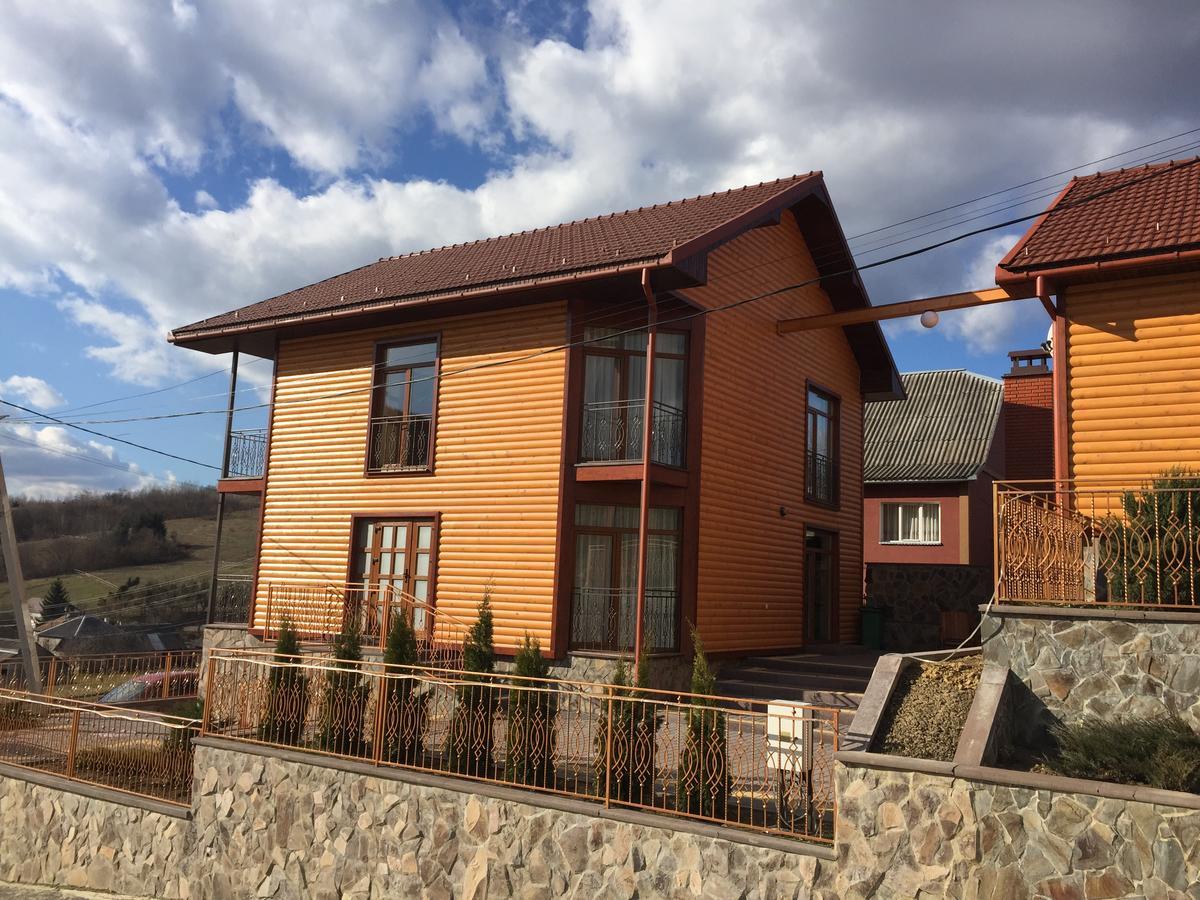 Mini Hotel Solnce Karpat 波利亚纳 外观 照片
