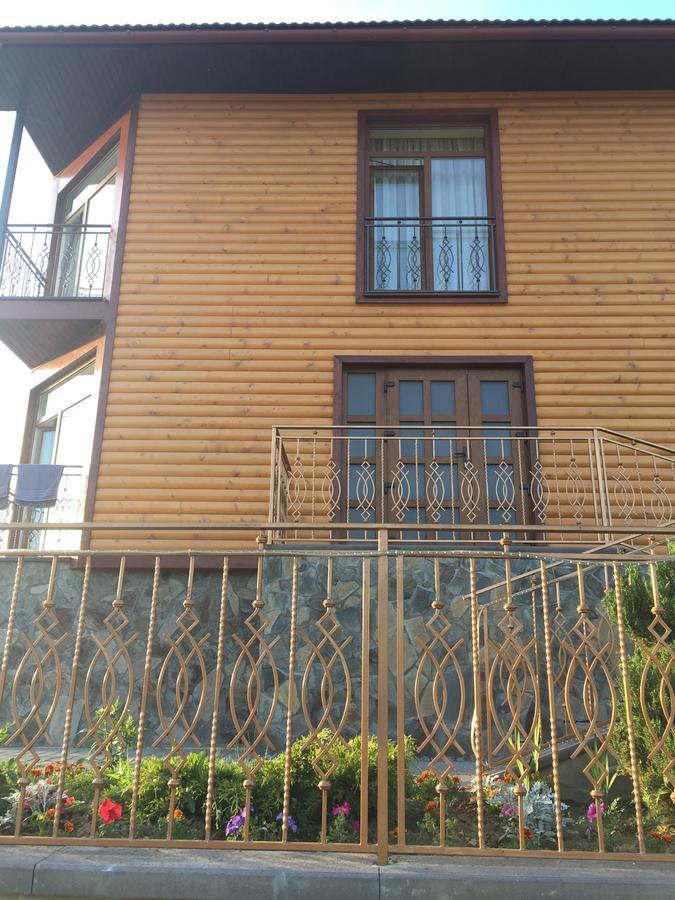 Mini Hotel Solnce Karpat 波利亚纳 外观 照片