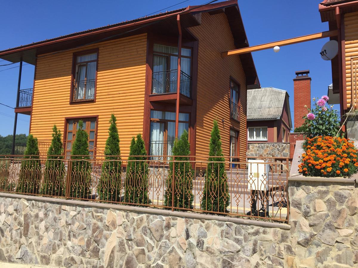 Mini Hotel Solnce Karpat 波利亚纳 外观 照片
