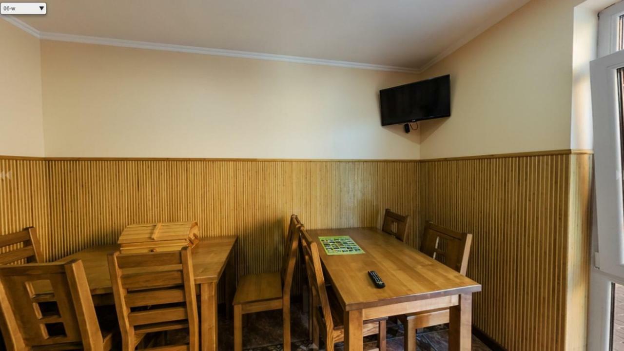 Mini Hotel Solnce Karpat 波利亚纳 外观 照片
